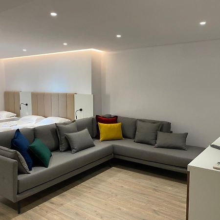 ساراندا Eval Hotel المظهر الخارجي الصورة