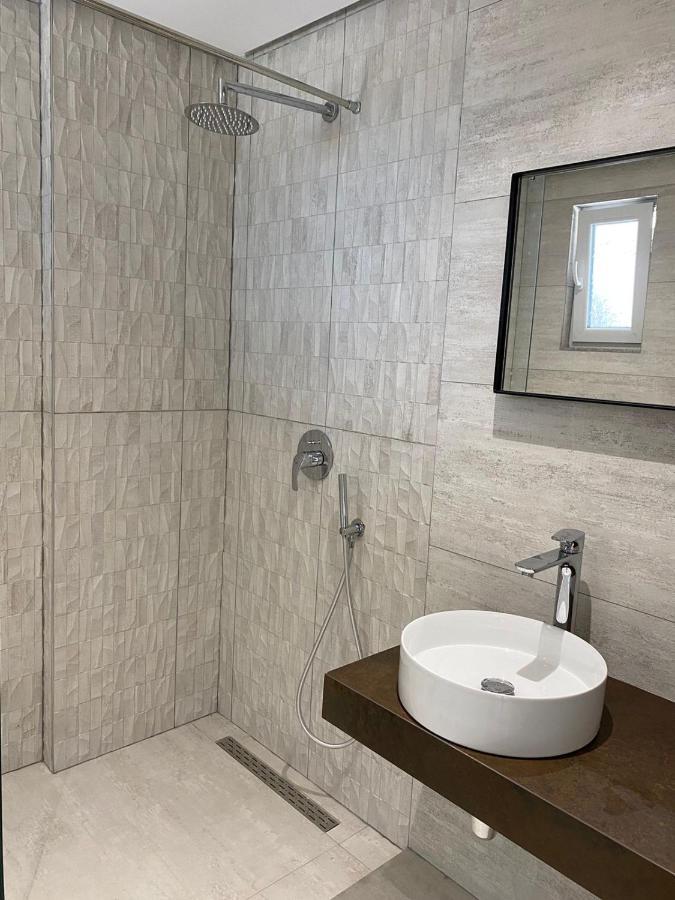 ساراندا Eval Hotel المظهر الخارجي الصورة
