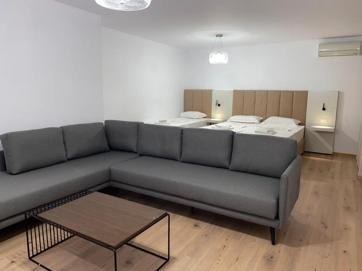 ساراندا Eval Hotel المظهر الخارجي الصورة