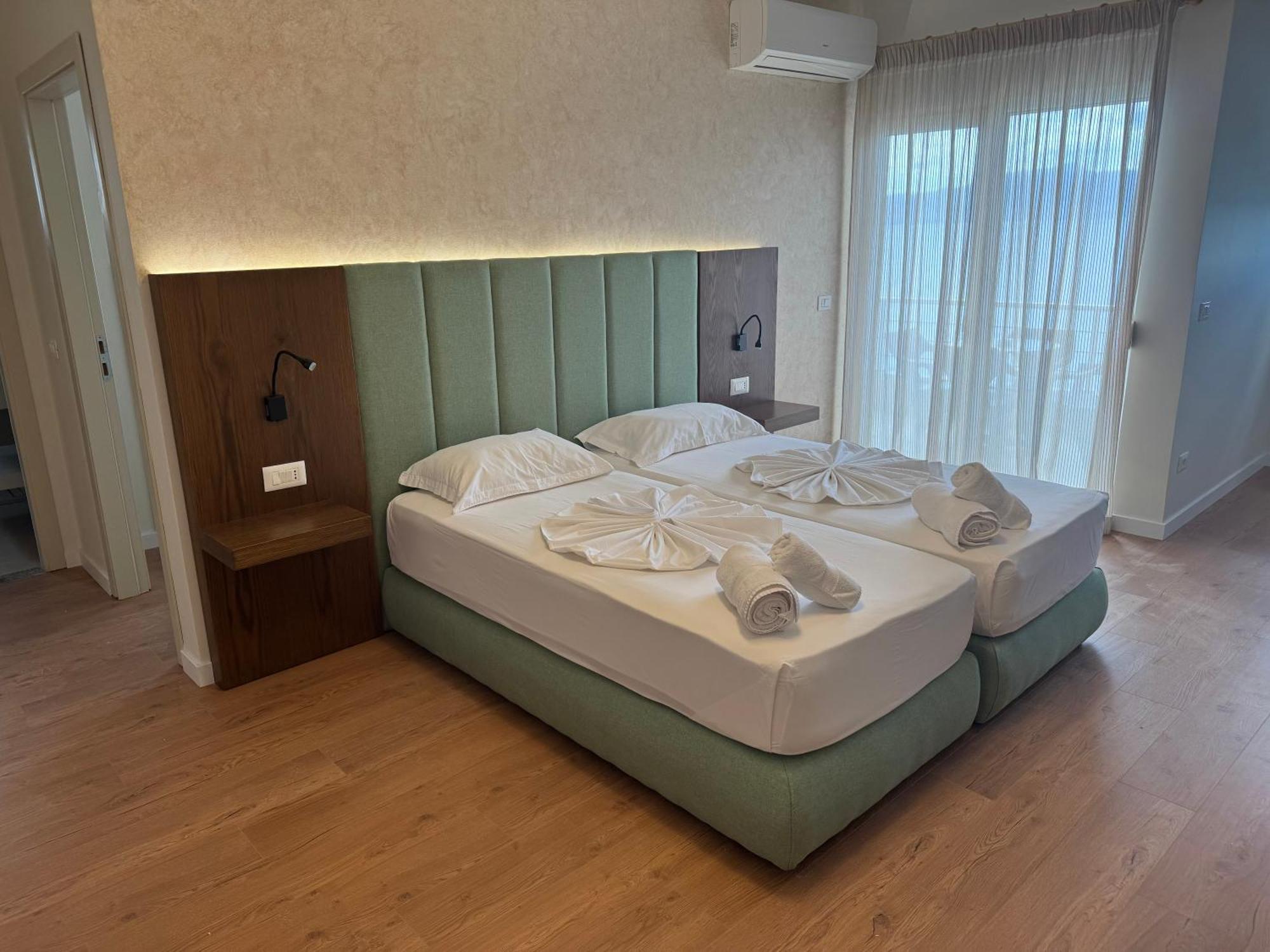 ساراندا Eval Hotel المظهر الخارجي الصورة